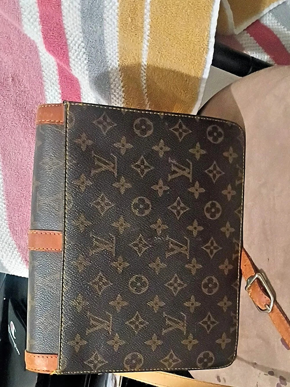 Louis Vuitton Saint Cloud GM Monogram Shoulder Bag in Brown